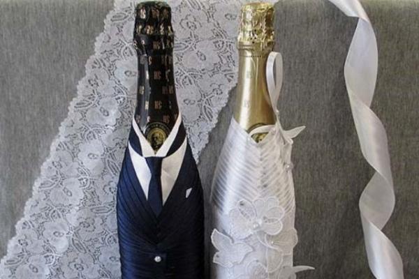 Шампанское жених и невеста на свадьбу своими руками (мастер-класс) Галстук для бутылки из салфетки